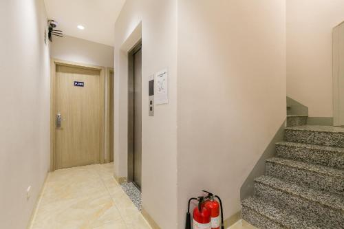 bin bin hotel 3 near sc vivo city d7