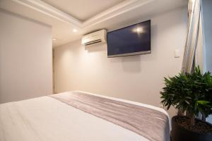 bin bin hotel 3 near sc vivo city d7