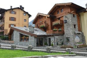 Maison Saint Jean,Courmayeur>>Aosta,4 star