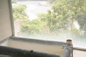 ayawan hot spring resort