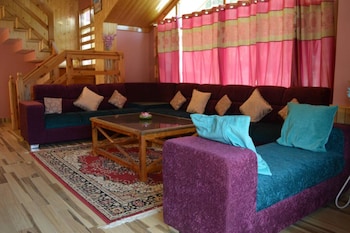 Rigzin Nest Cottage By Royal Collection,New Manali>>Manali,2 star