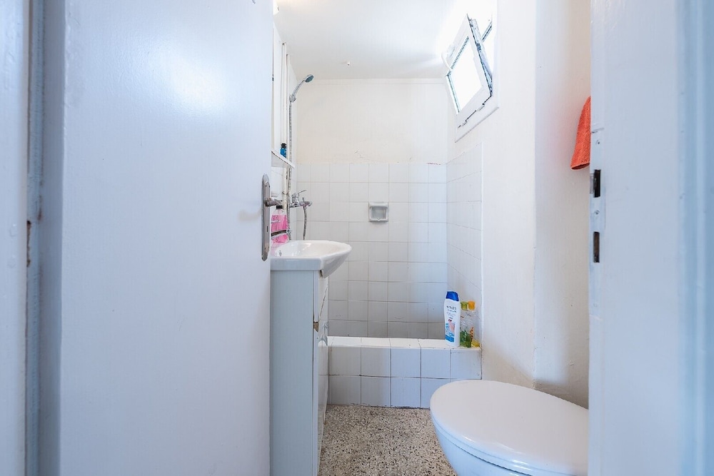 super paradise apartments