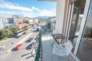 super paradise apartments