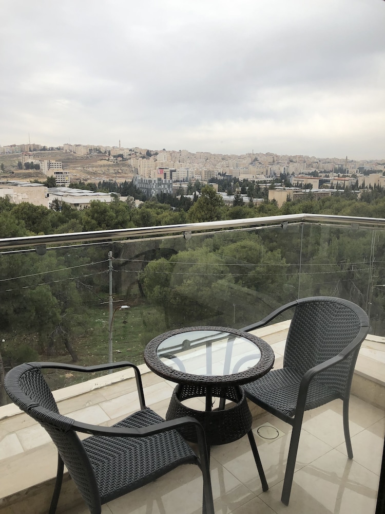 alqimah serviced hotel apartments