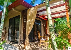 casa buenavista adults only