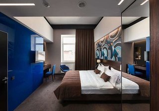 bank hotel