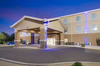 quality inn and suites carlsbad caverns area