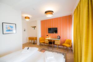 Luis Stadl,Regensburg>>Bavaria,2 star