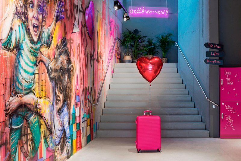 moxy frankfurt city center