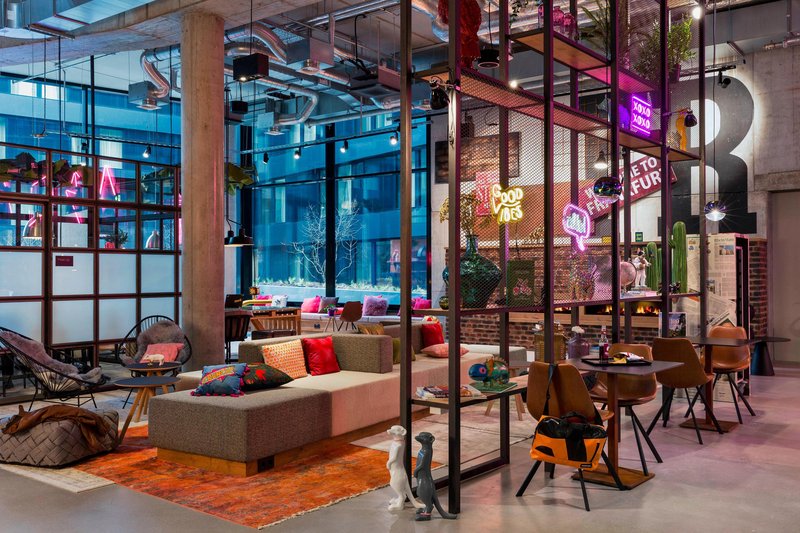 moxy frankfurt city center