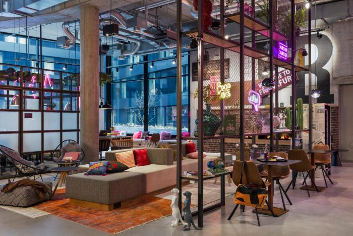 moxy frankfurt city center