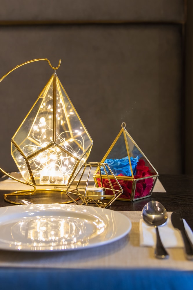 ramada encore makati