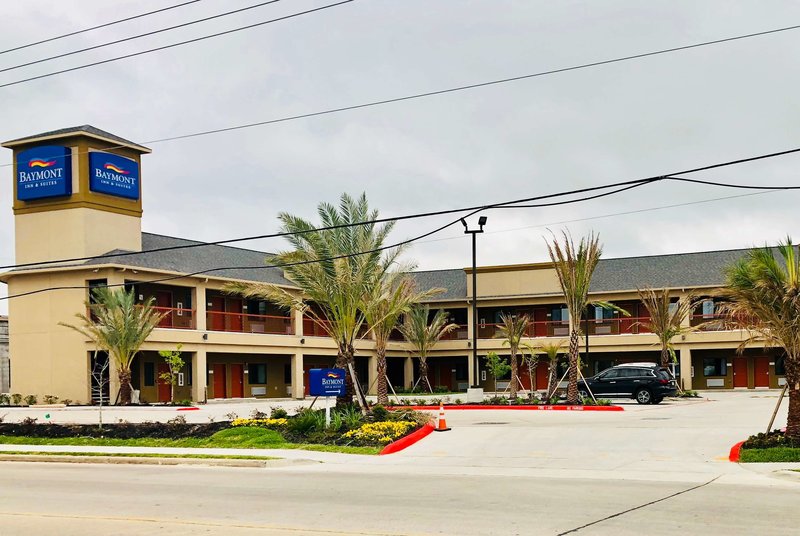 baymont by wyndham houston hobby airport