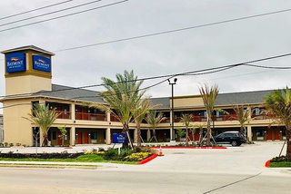 baymont by wyndham houston hobby airport