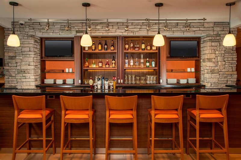 fairfield inn and suites by marriott harrisburg international airport