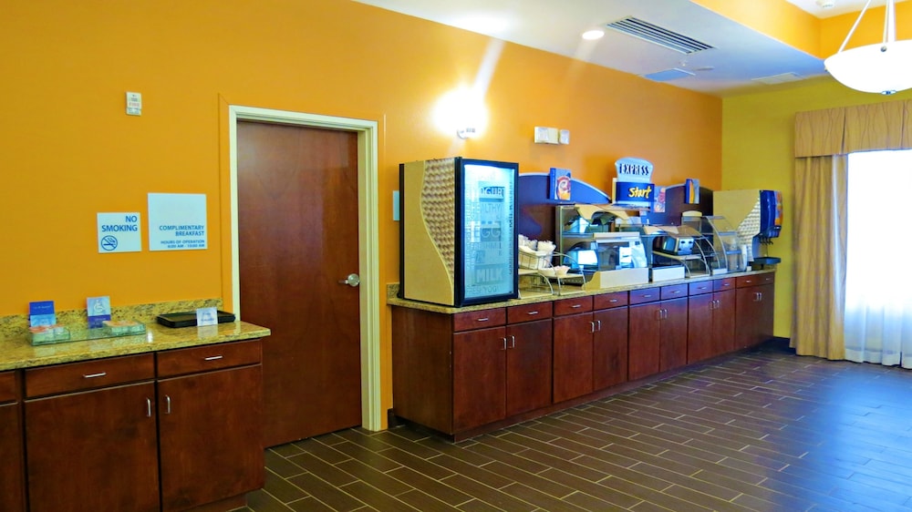 holiday inn express hotel and suites cross lanes by ihg