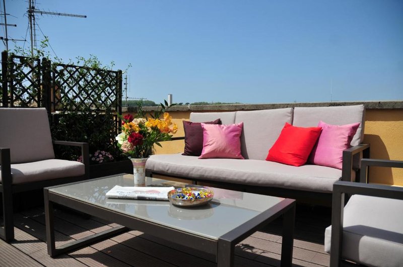 piccola navona roof garden