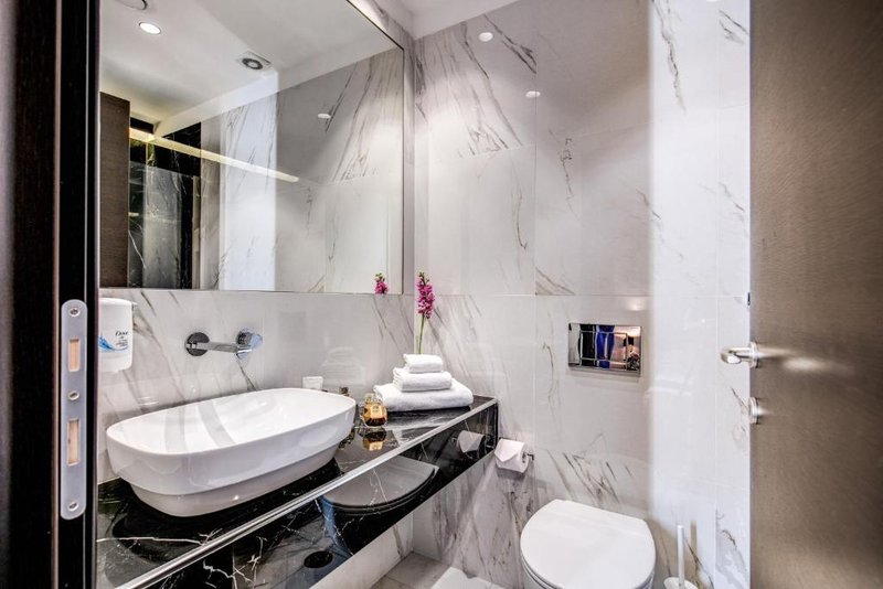 piccola navona roof garden