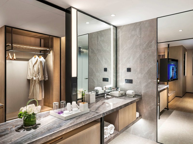 grand mercure wuhan qiaokou