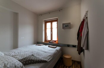 cube central rooms for 2 hostel