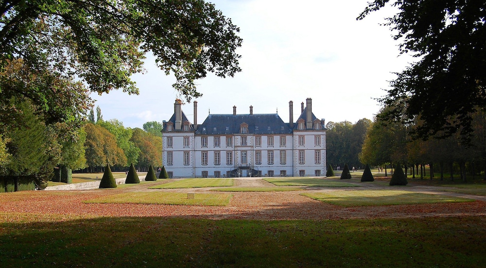 chateau de bourron