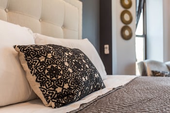 mccormick place guest house