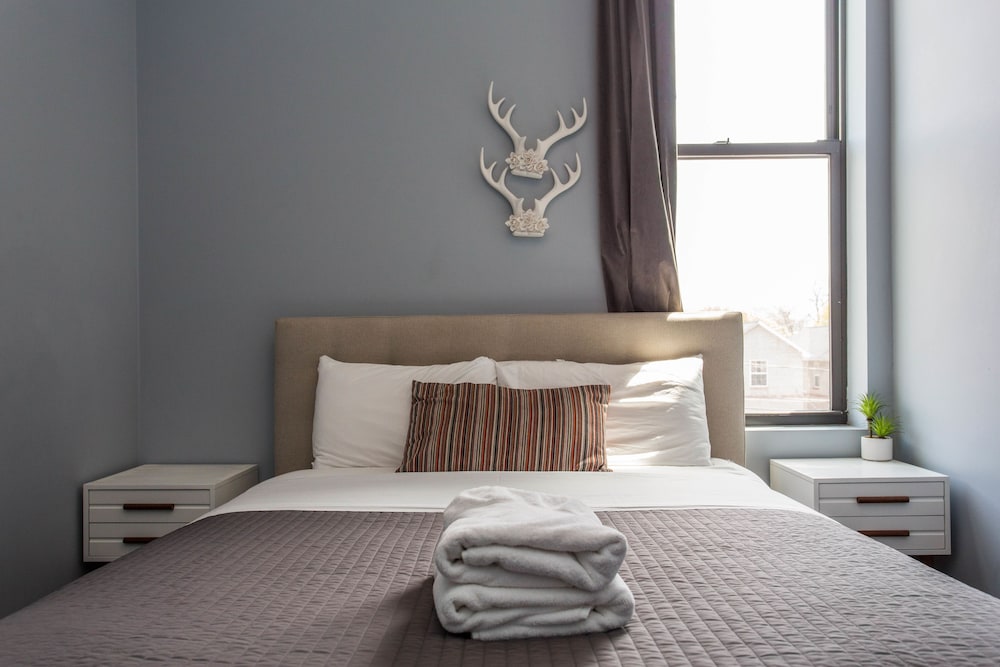 mccormick place guest house