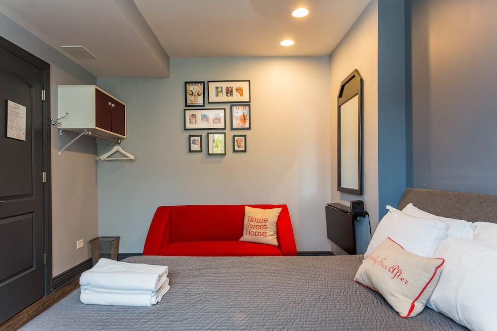 mccormick place guest house