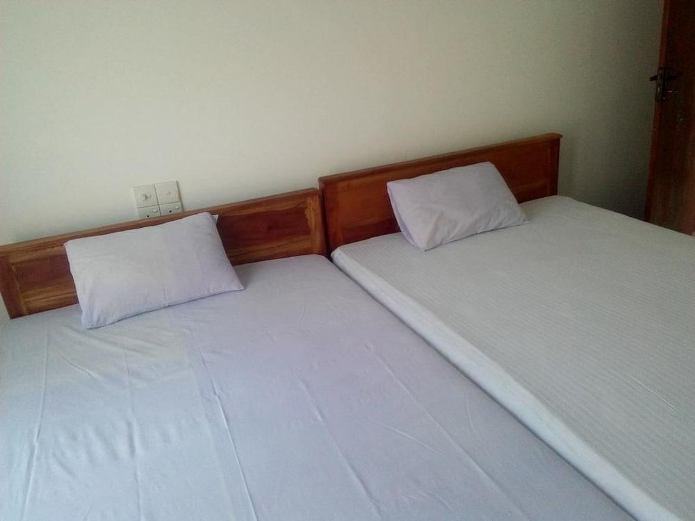 randi guest house mirissa beach