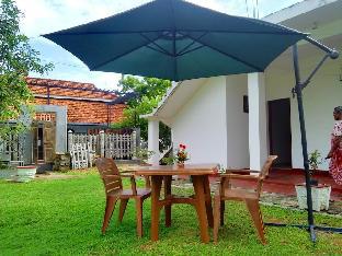 randi guest house mirissa beach