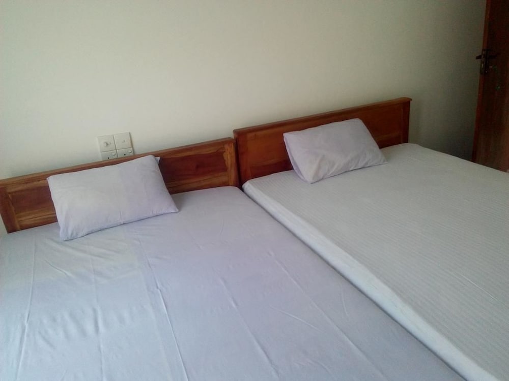 randi guest house mirissa beach