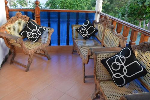 Hotel Thilon,Gampaha>>Colombo,3 star
