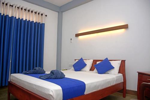 Hotel Thilon,Gampaha>>Colombo,3 star