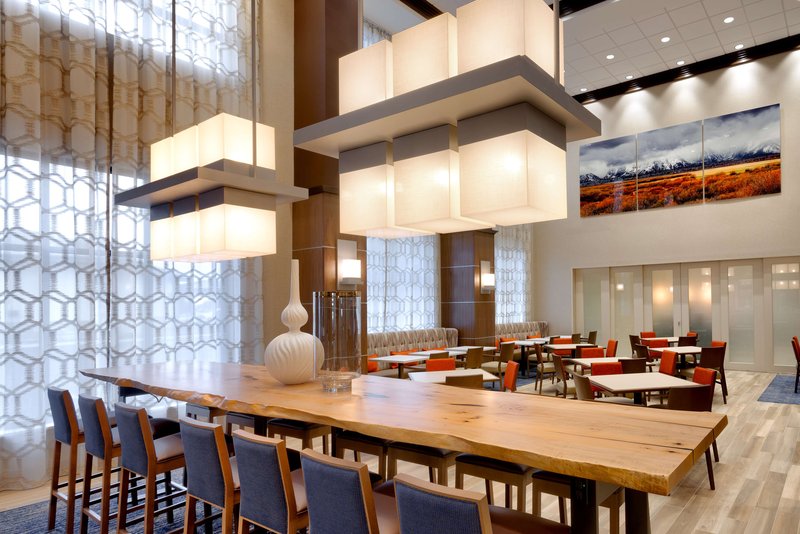 hampton inn and suites rexburg