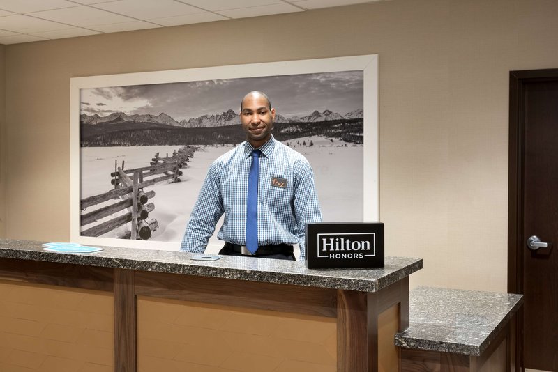 hampton inn and suites rexburg