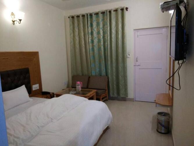 hotel ambika bliss manali