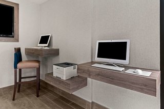 comfort inn and suites beaverton portland west