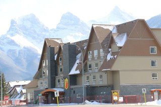 super 8 by wyndham canmore