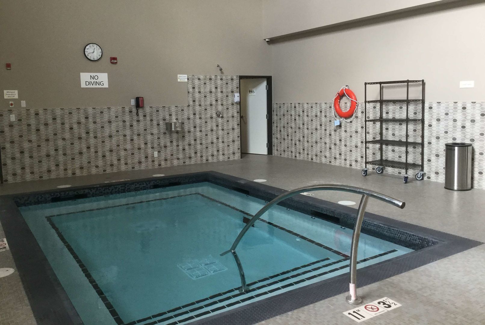 super 8 by wyndham canmore