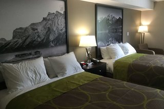 super 8 by wyndham canmore