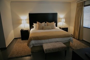 villa moyal