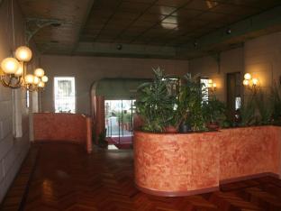 albert hotel