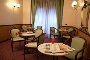 Albert Hotel,Central Station>>Abbiategrasso,3 star