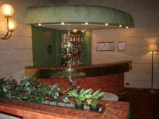 albert hotel
