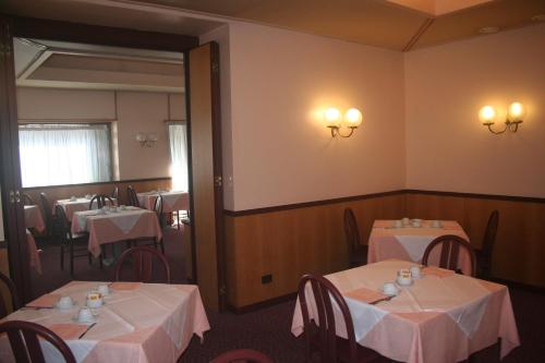 albert hotel