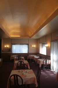 albert hotel