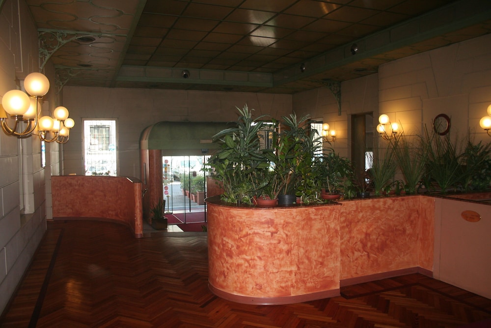 albert hotel