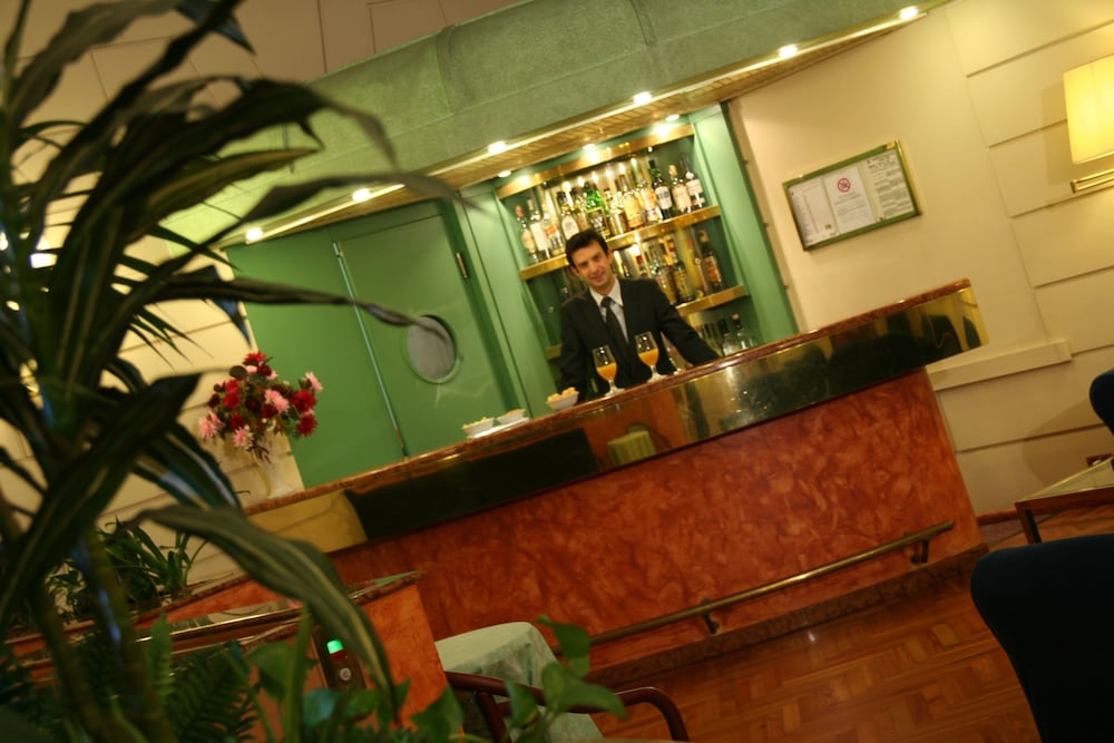 albert hotel