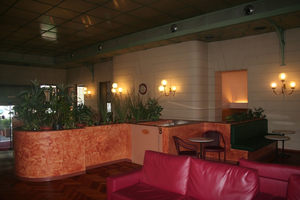 albert hotel