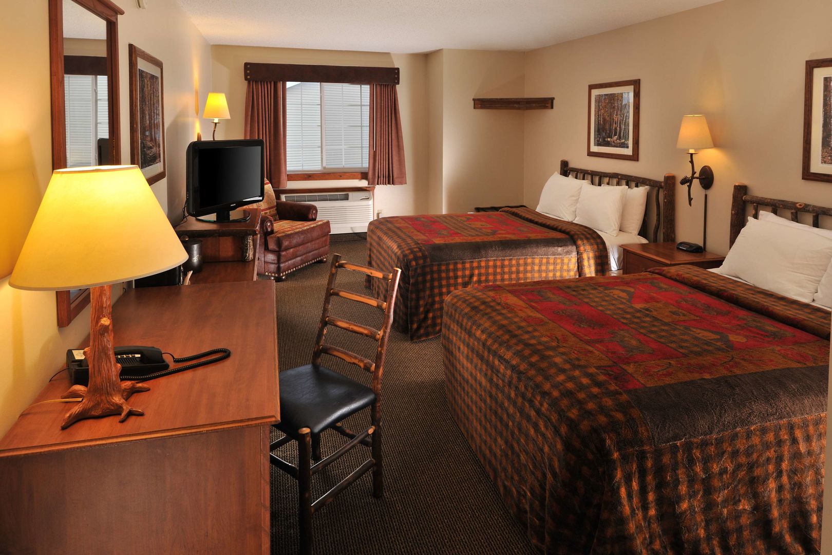 cedar creek hotel wausau rothschild